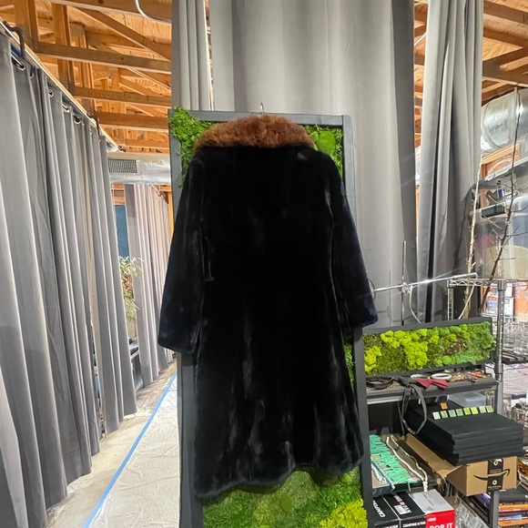 Vintage Marshall Field Black-ish Blue Faux Fur - Picture 2 of 15